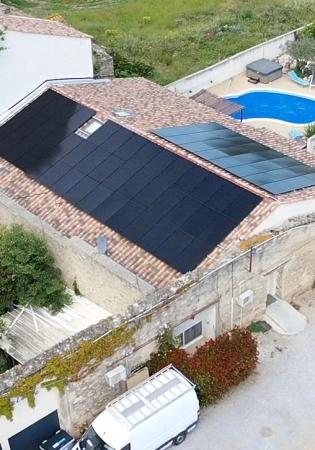 Réalisation d'une centrale photovoltaïque à Bize Minervois