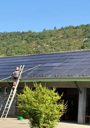 Nettoyage de panneaux photovoltaïques